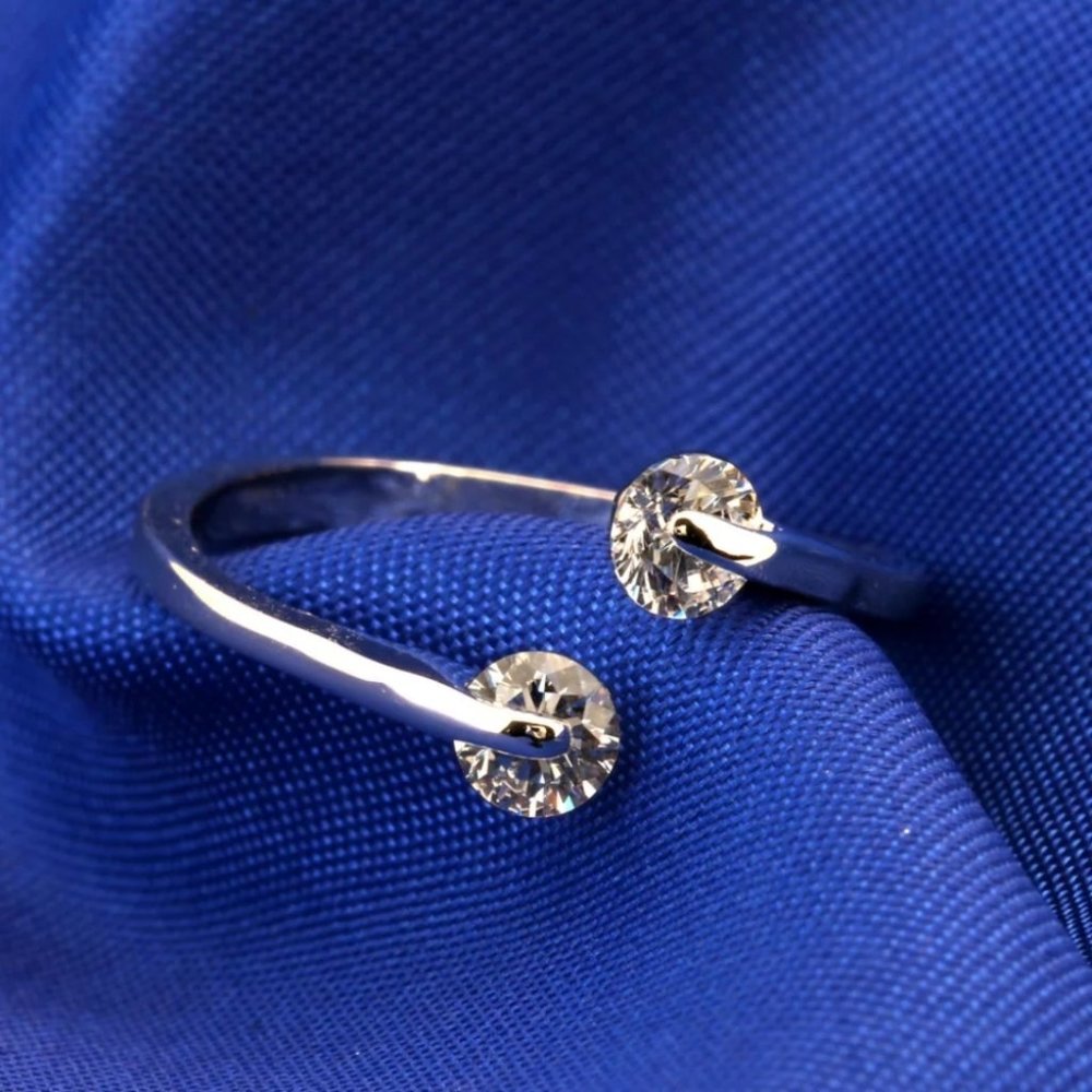 New Open Adjustable Round Cut Diamond Ring - Picture 5 of 6